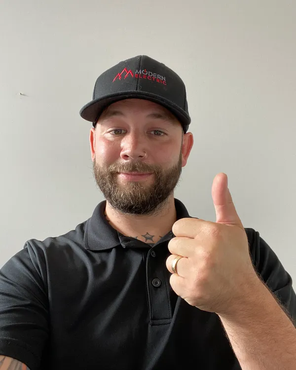 Kev, owner of Modern Electric